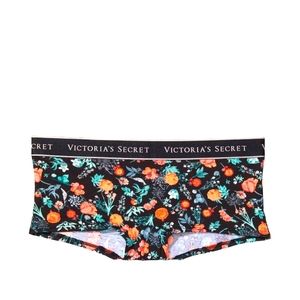 NWT Victoria’s Secret Shortie Black Floral Garden Size L
